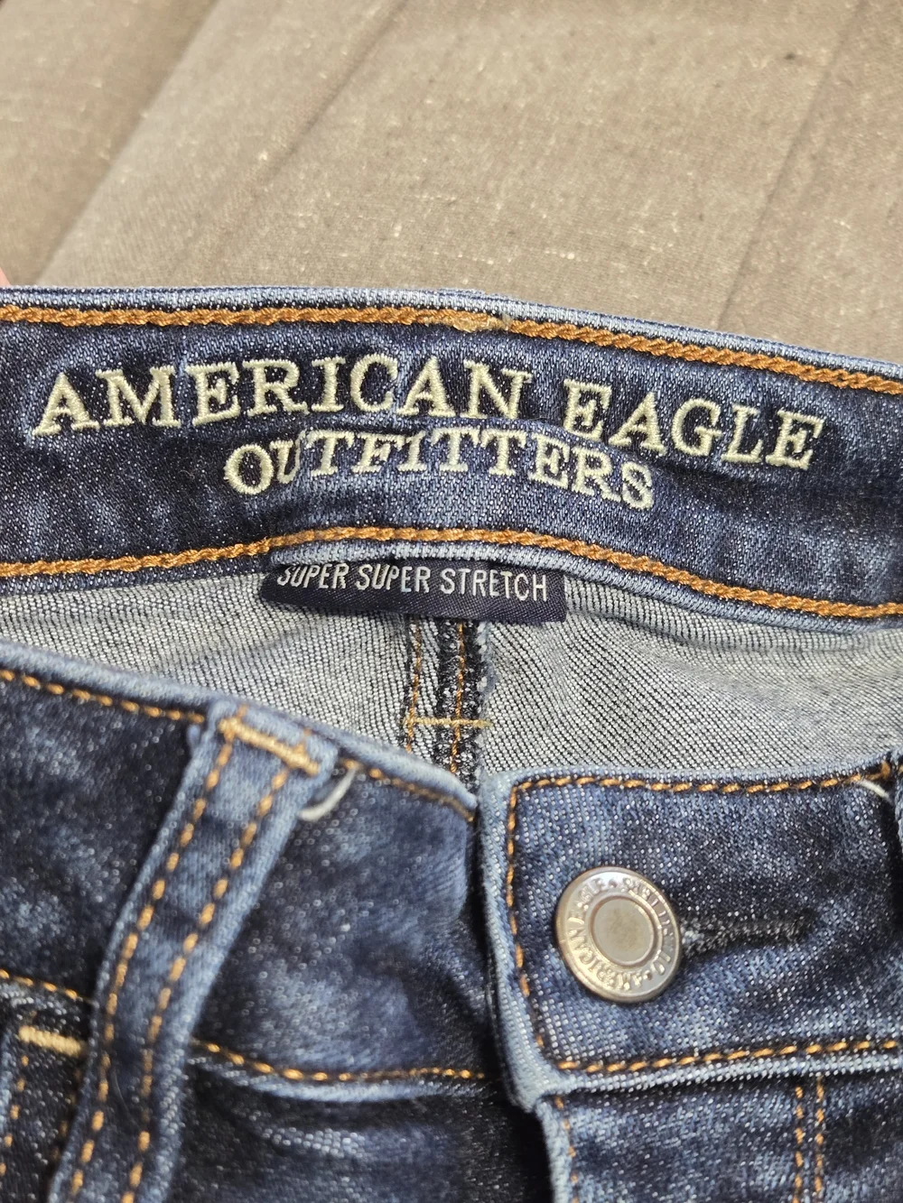 American Eagle Super‎ Hi-Rise Jegging Distressed Skinny Jeans Size 0